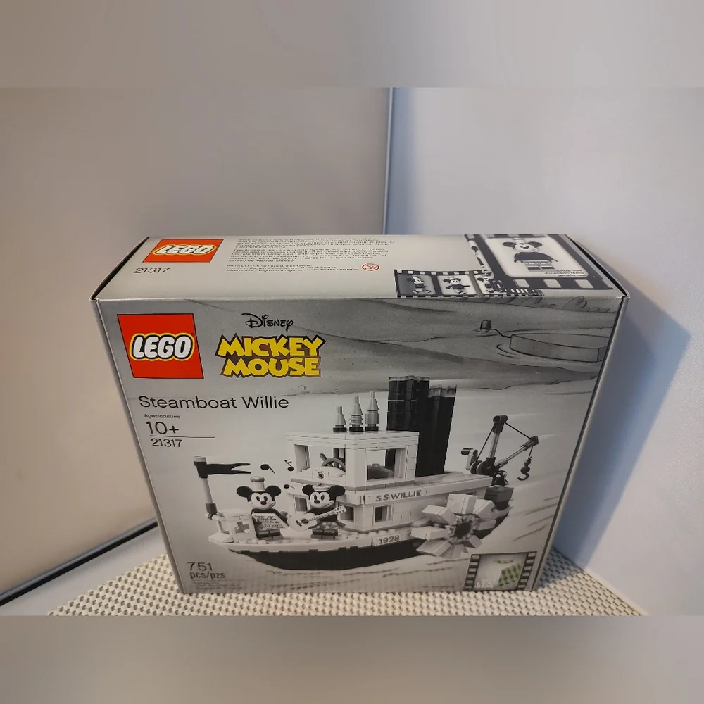 Lego 21317 Disney Mickey Mouse #024 Lego IdeasSteamboat Willie NWT Building Toy